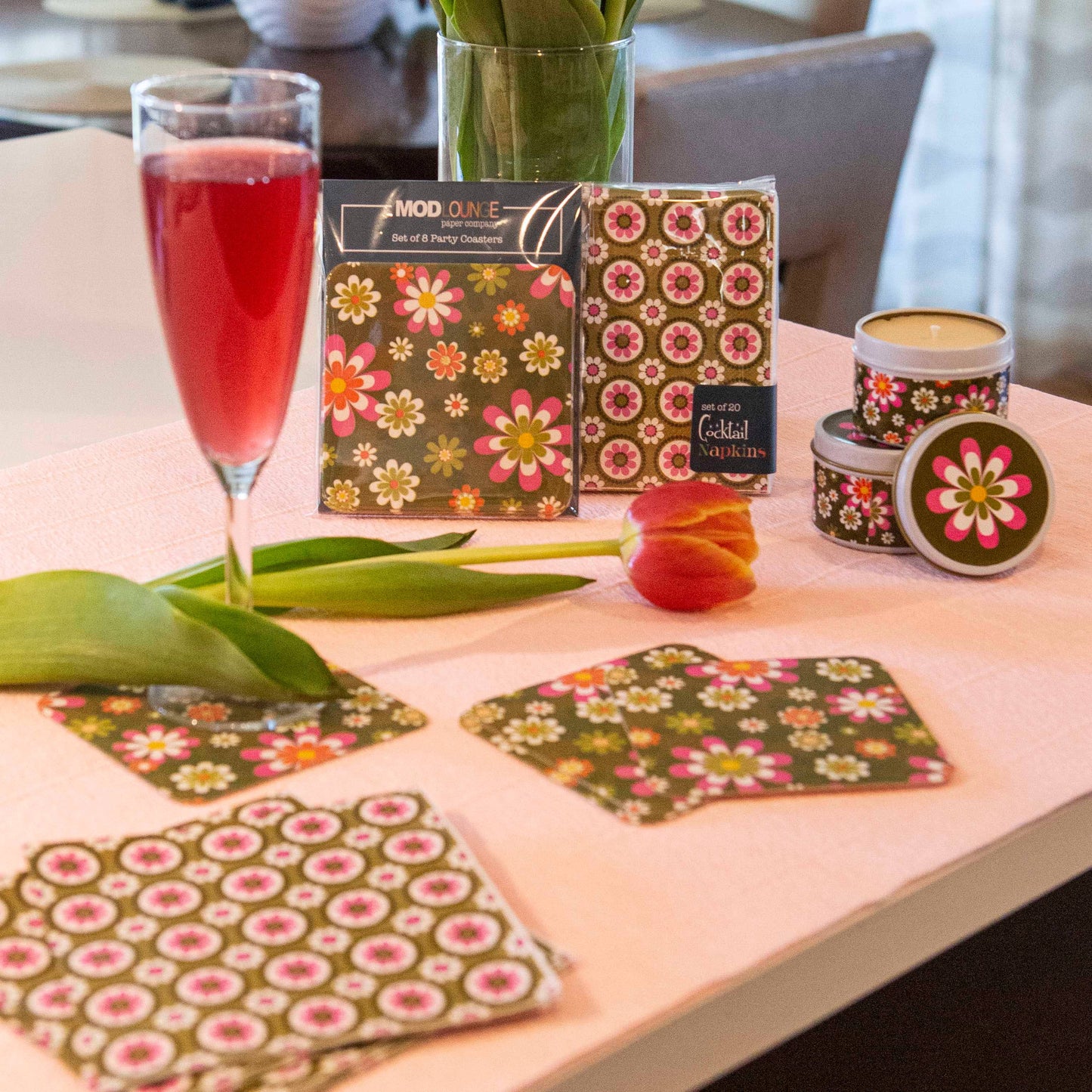 Groovy Flower Bunch Travel Candle