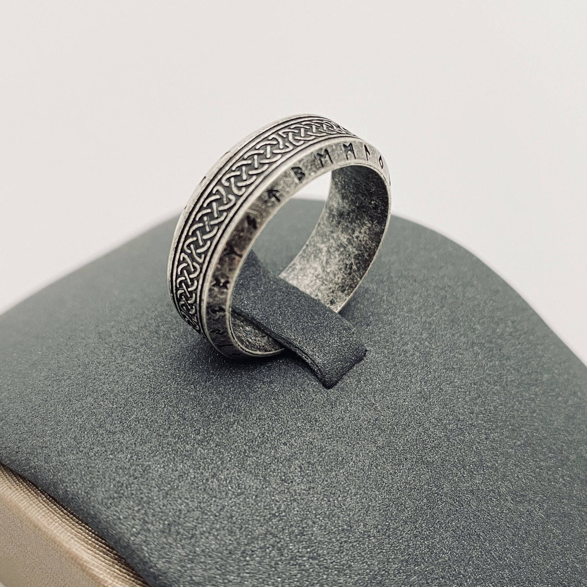 Retro Viking Rune Celtic Knot Titanium Steel Ring