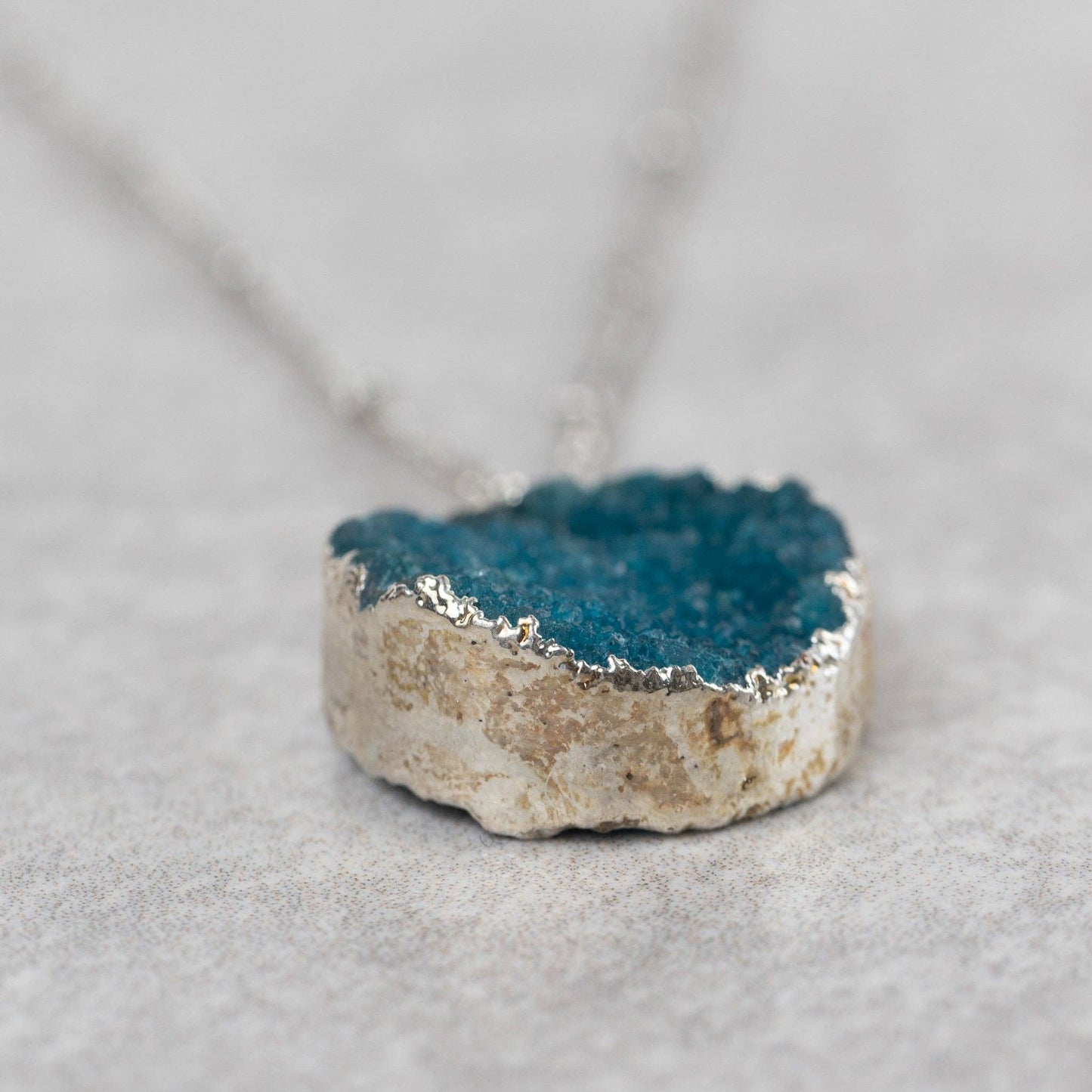 Chattan Geode Pendant Necklace