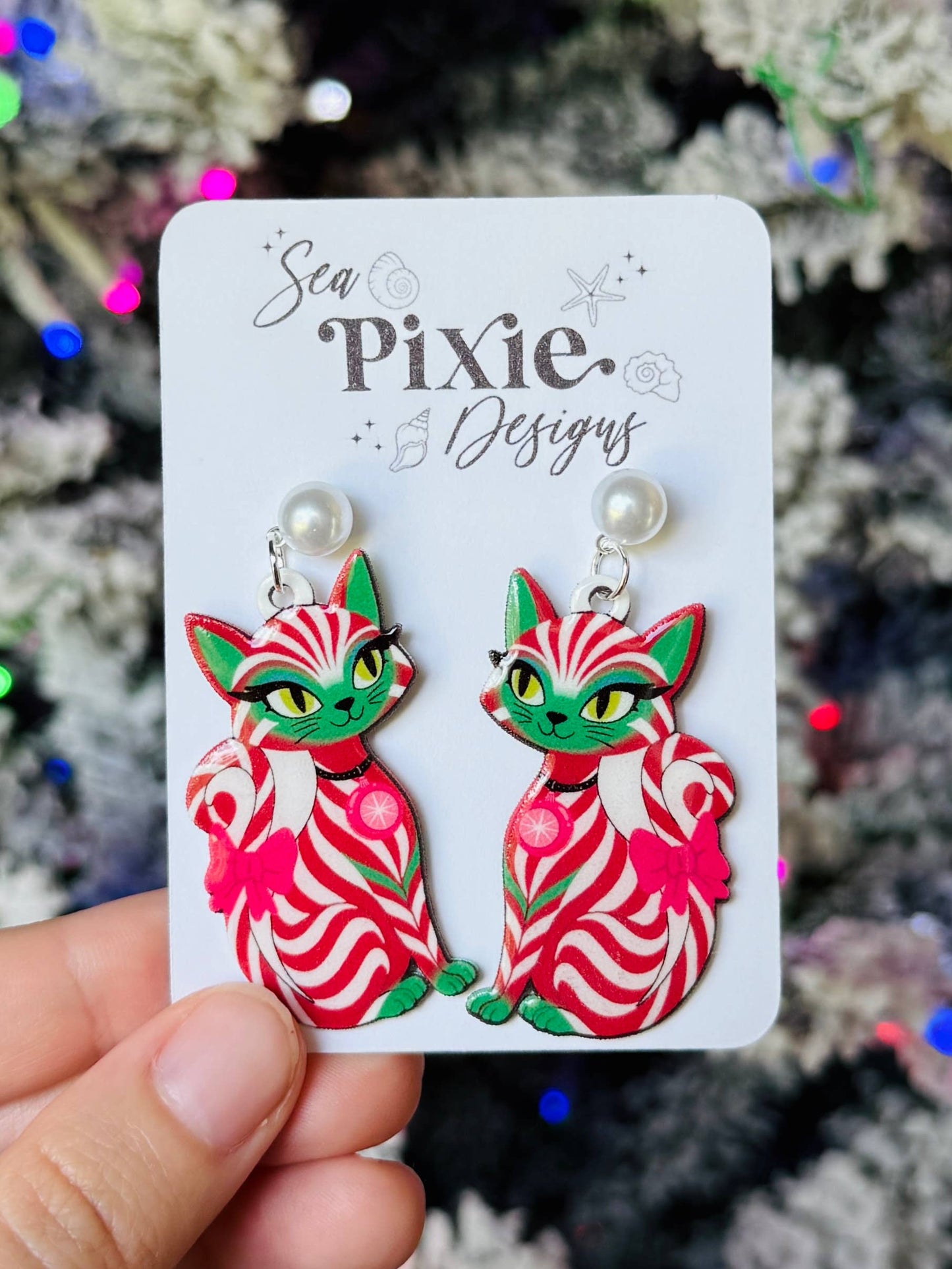 Retro Vintage Peppermint Cat Christmas Dangle Earring