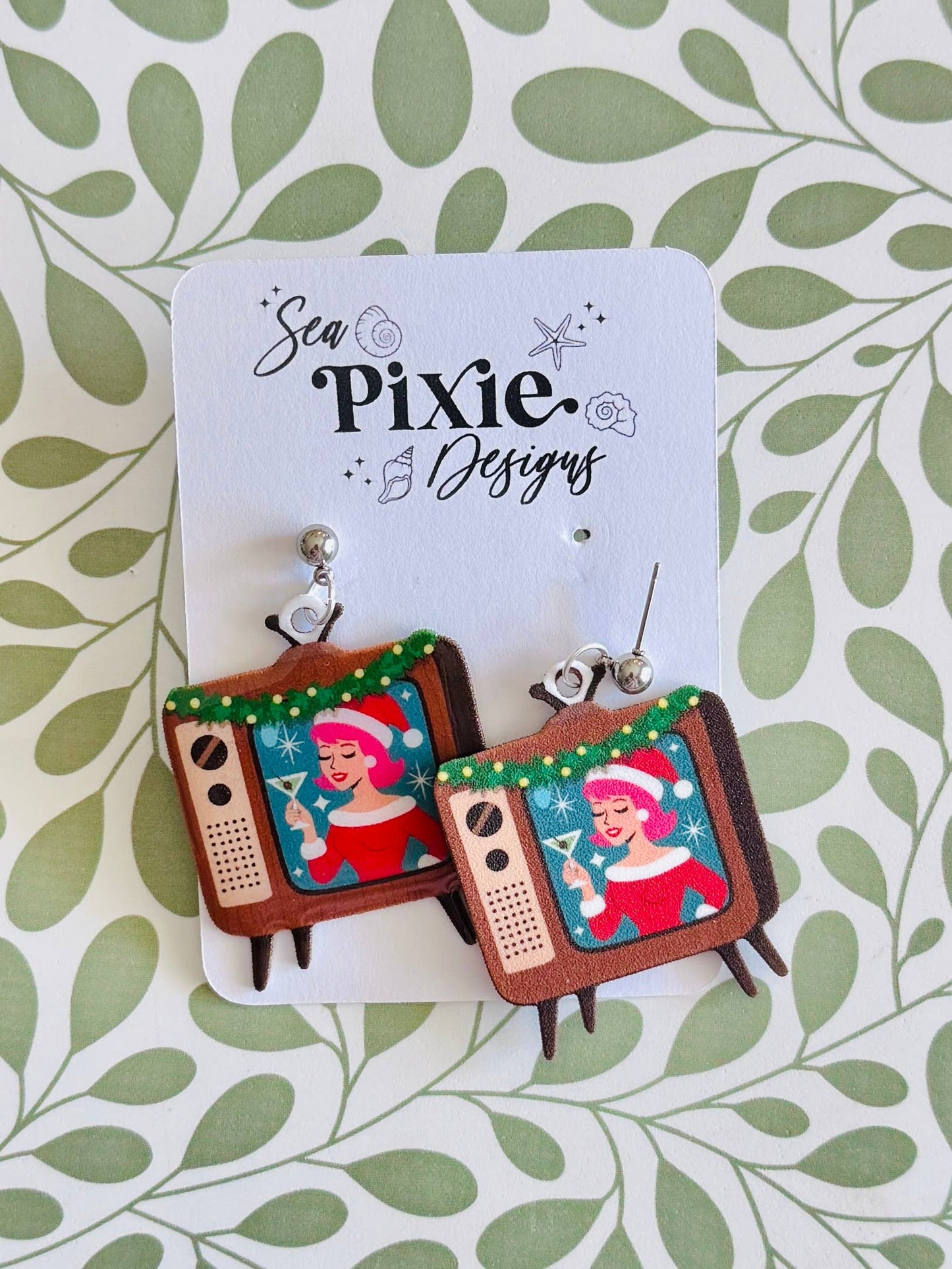 Retro Vintage Santa TV Martini Christmas Dangle Earring