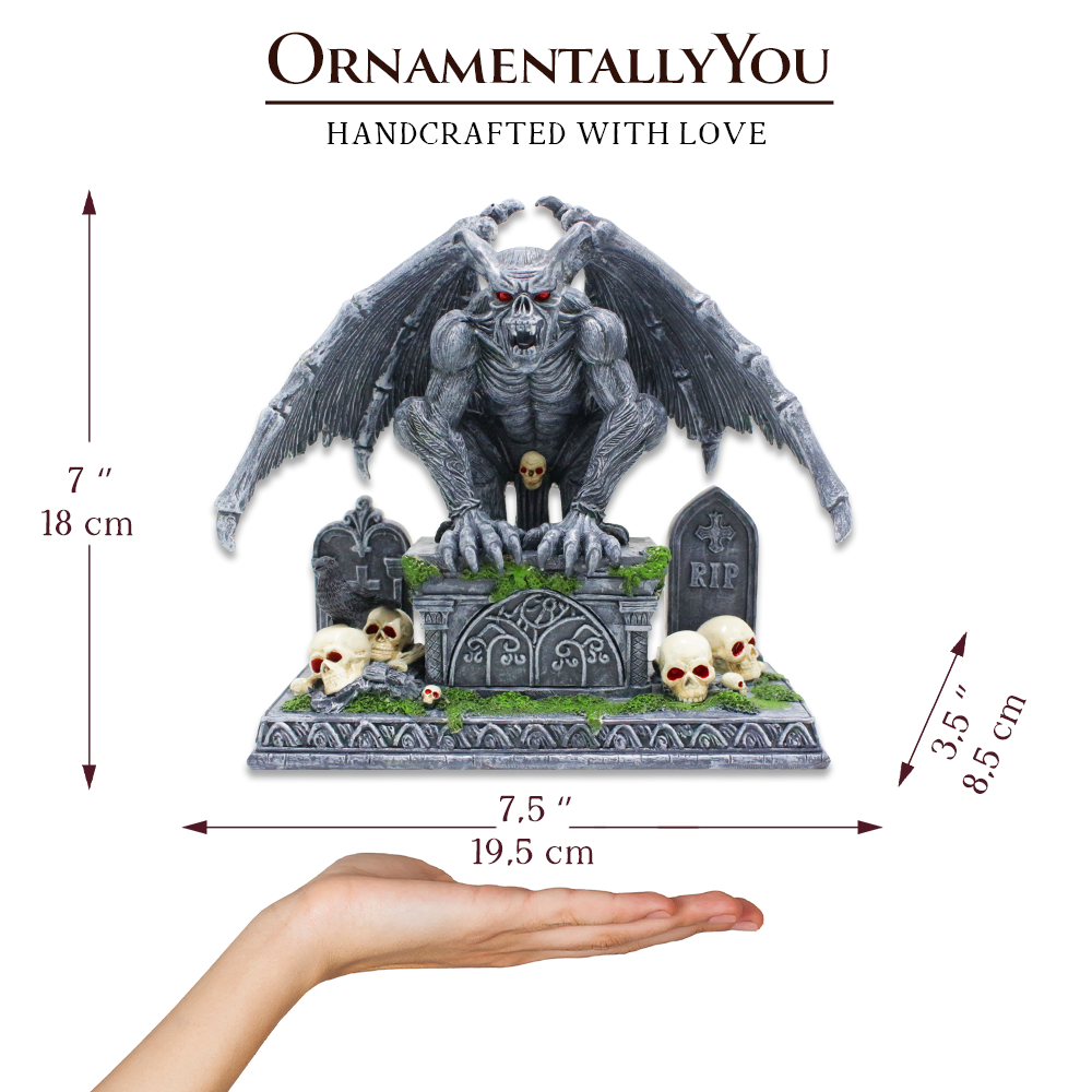 Grave Guardian Gargoyle Figurine - Solar Powered