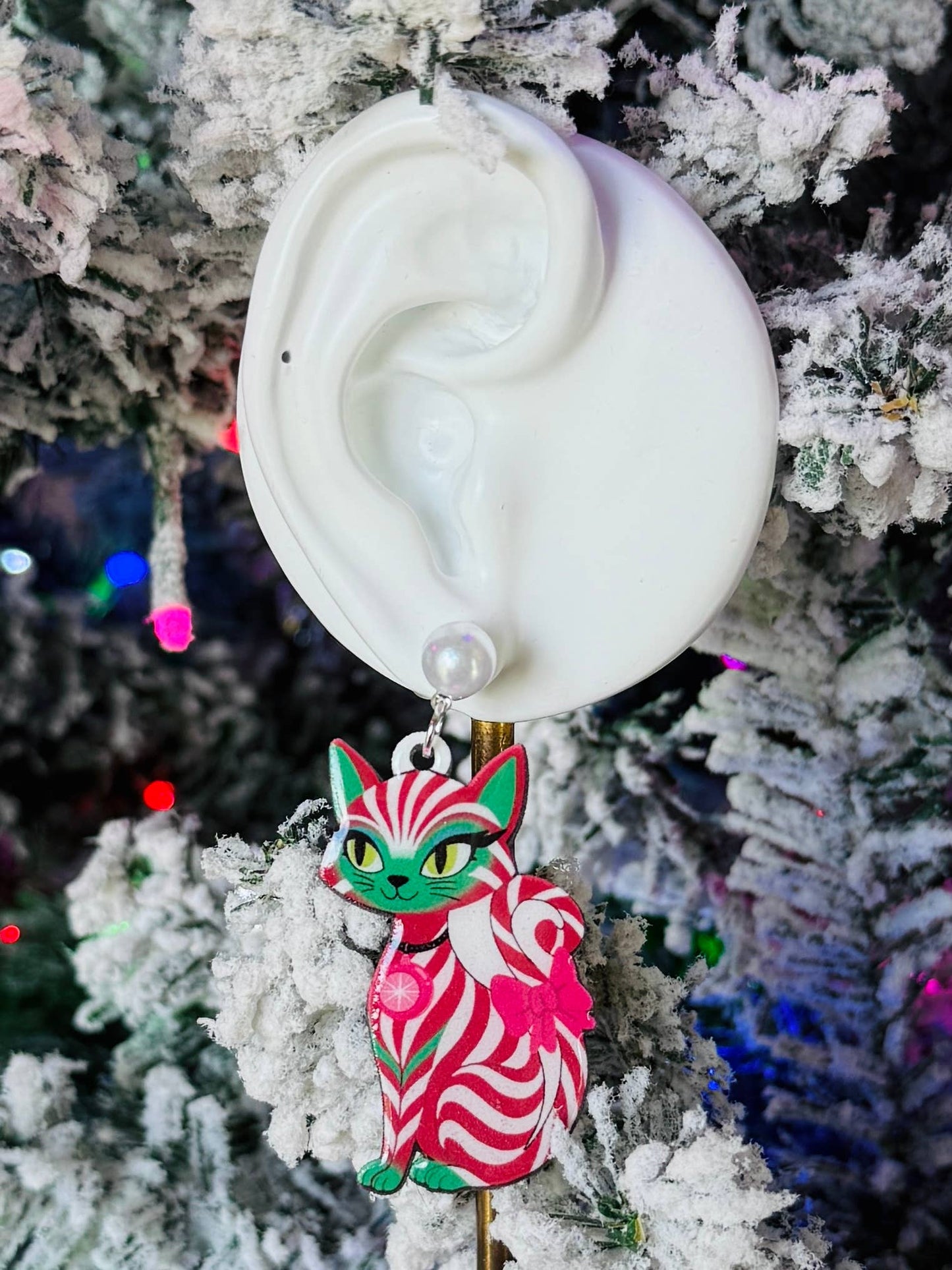 Retro Vintage Peppermint Cat Christmas Dangle Earring