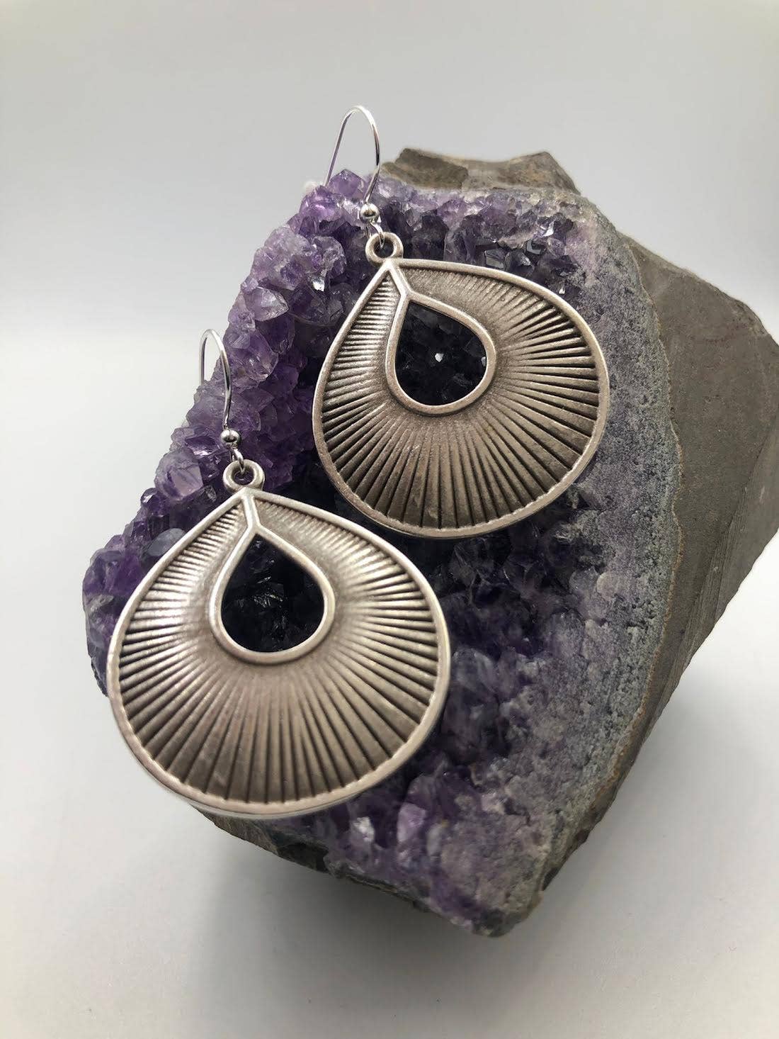 Inner Open Tear Drop Earrings