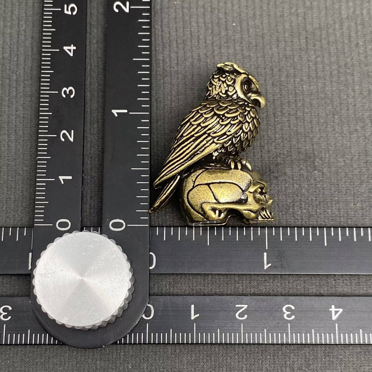 The Owl Standing On The Skeleton Brass Crafts Decoration Ornaments