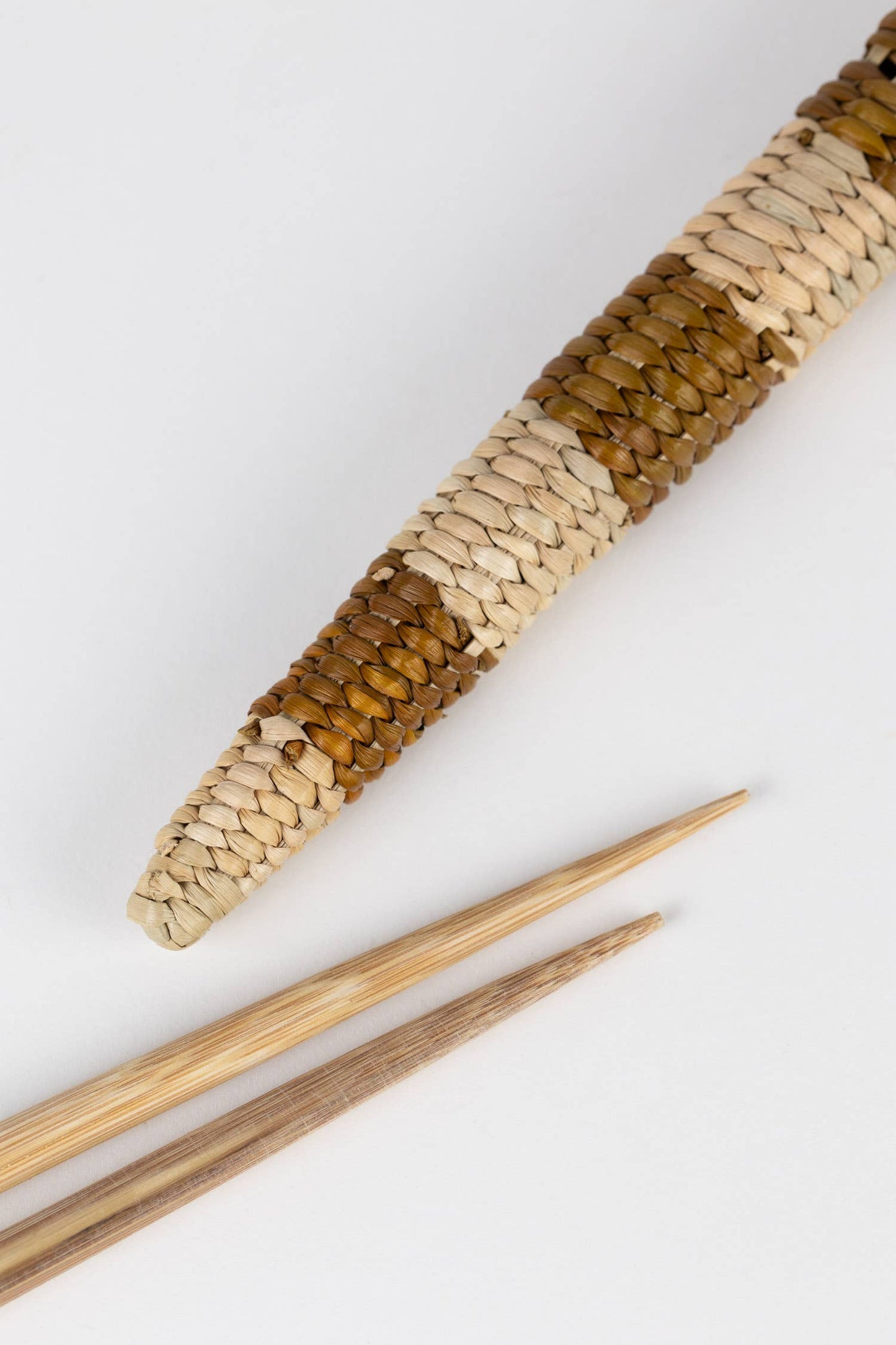 Pathi Grass Chopsticks & Case